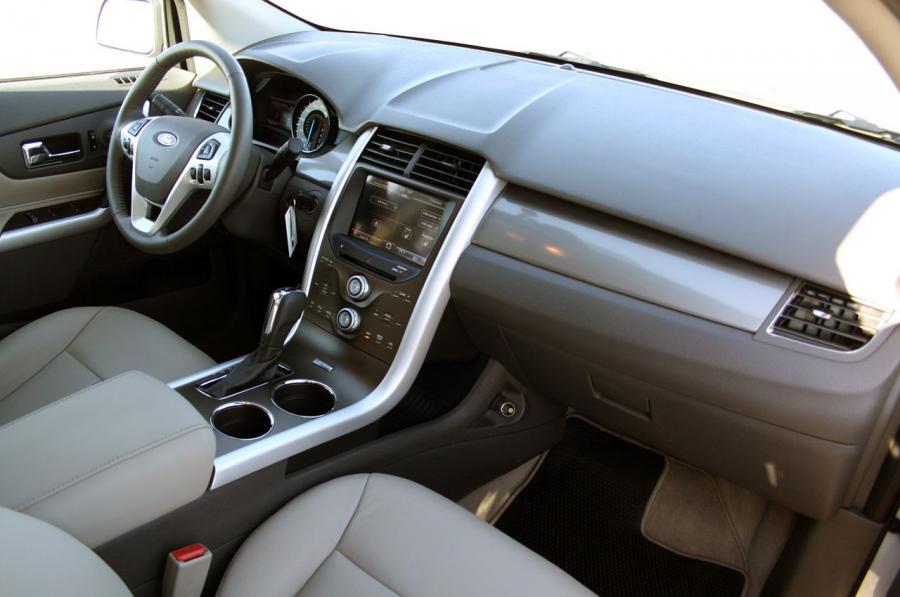 Ford Edge EcoBoost 2011 года  (фото 14 из 19)
